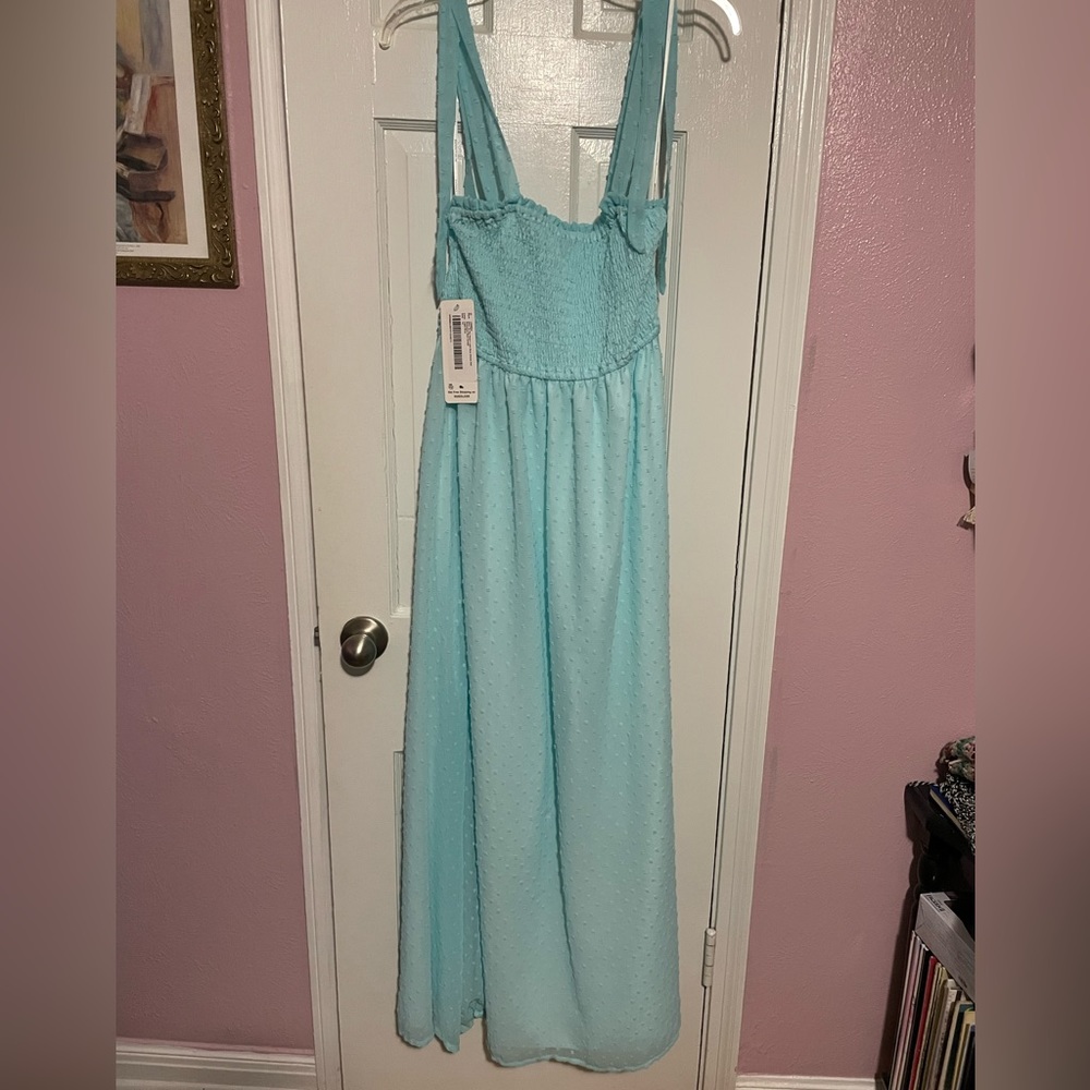 Azazie Smocked Maxi Dress in Blue. Size XL. New with tags.